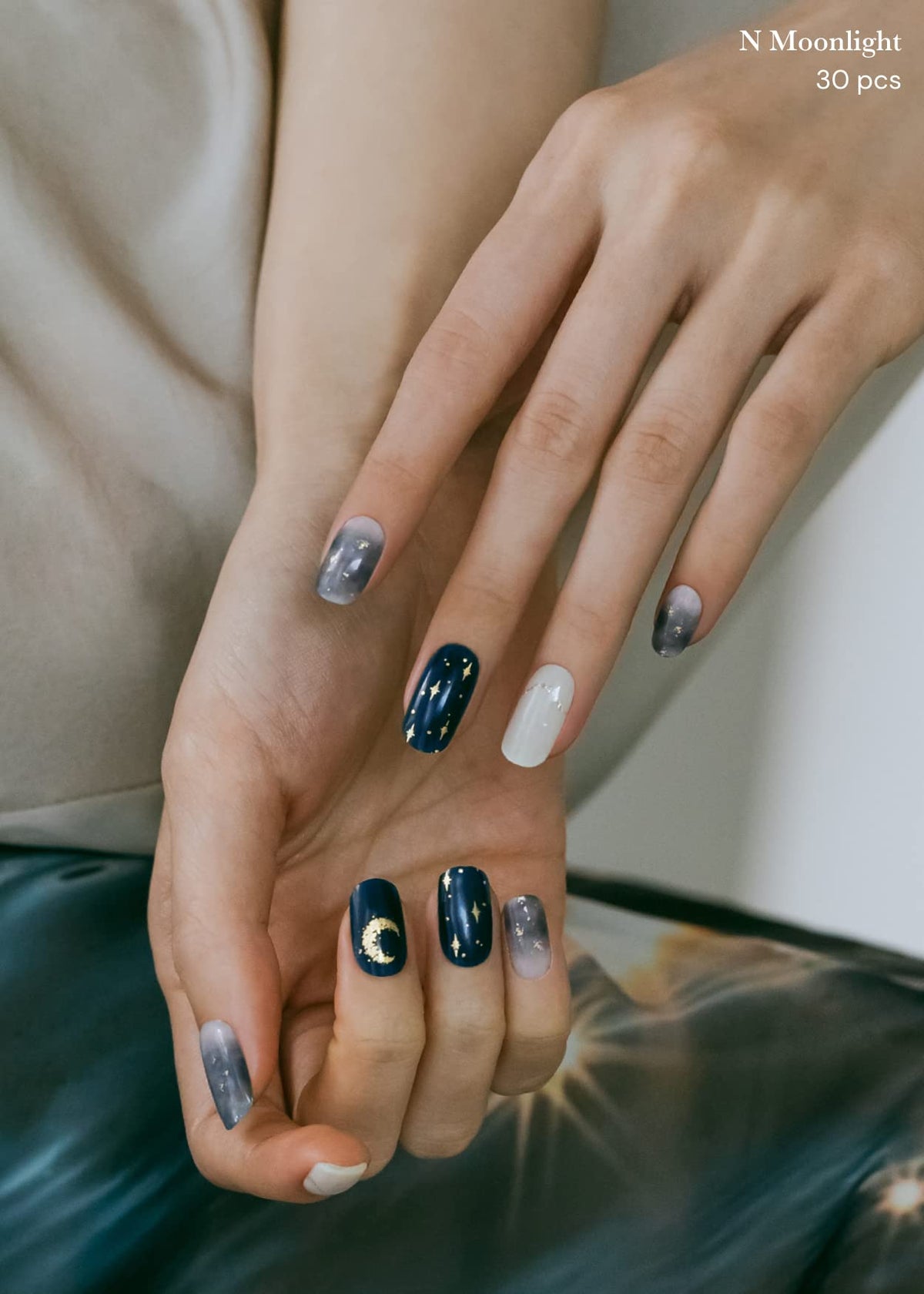 ohora size selection chart with strips to ensure a perfect nail fit