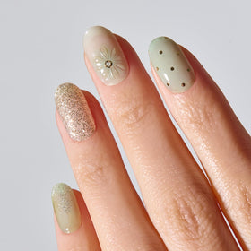 ohora close-up of marble green and gold strip highlighting intricate pattern and shine