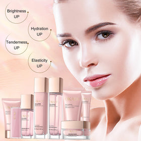 OKADY cleanser foam texture close-up illustrating gentle effective cleansing