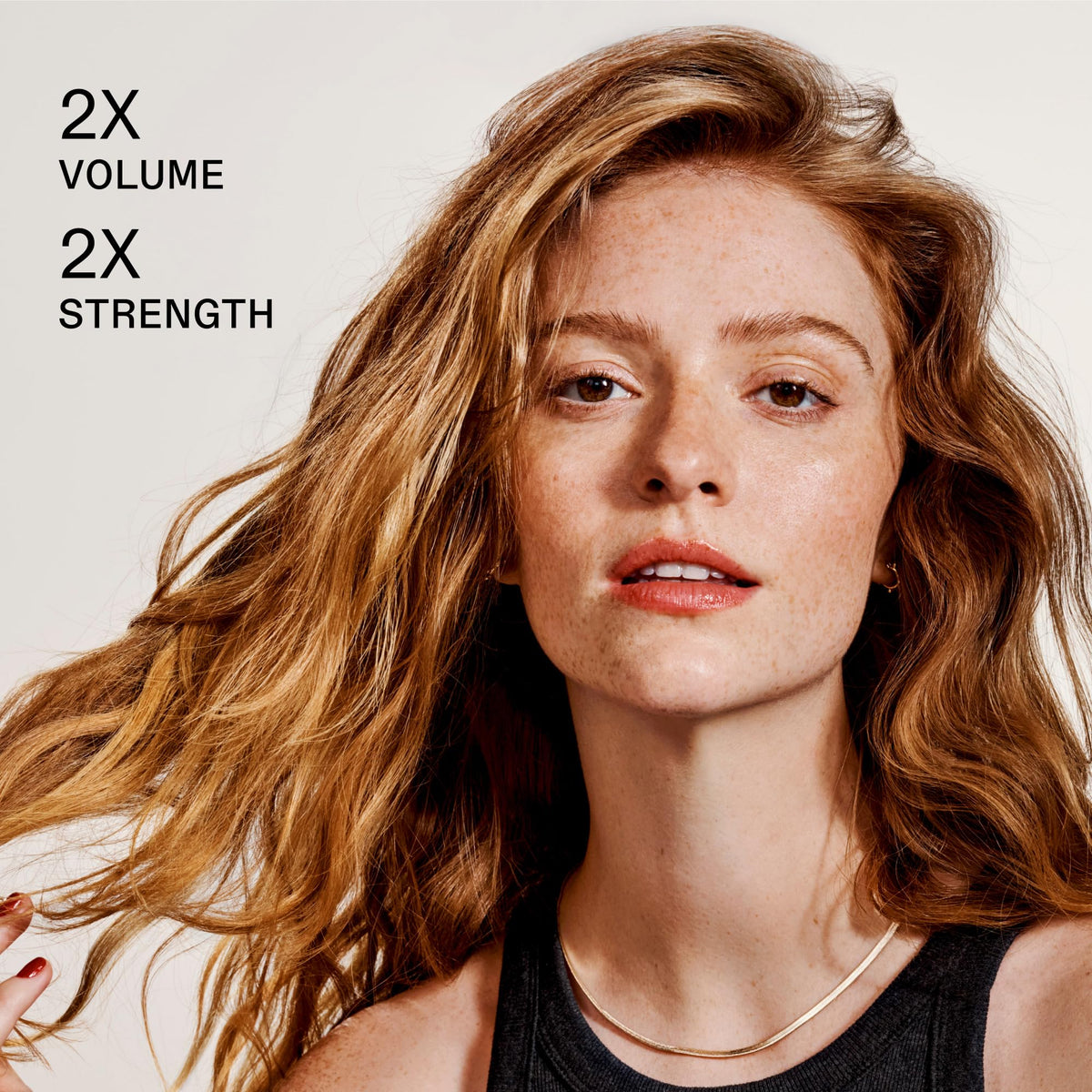 Closeup of Olaplex Nº.4 FINE pump highlighting easy dispensing and controlled use