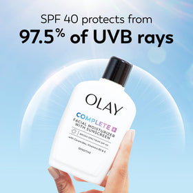 Olay recyclable bottle label showing eco-friendly packaging benefit