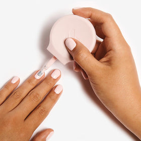 Olive & June Poppy close-up of soft silicone texture for comfortable non-slip hold