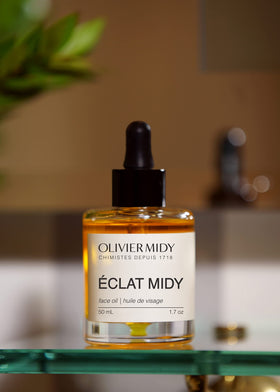 Olivier Midy label detail zoom on BA106 callout to emphasize targeted anti-aging technology