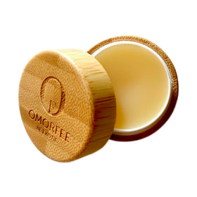 OMORFEE texture close-up highlighting creamy cocoa butter hydration effect