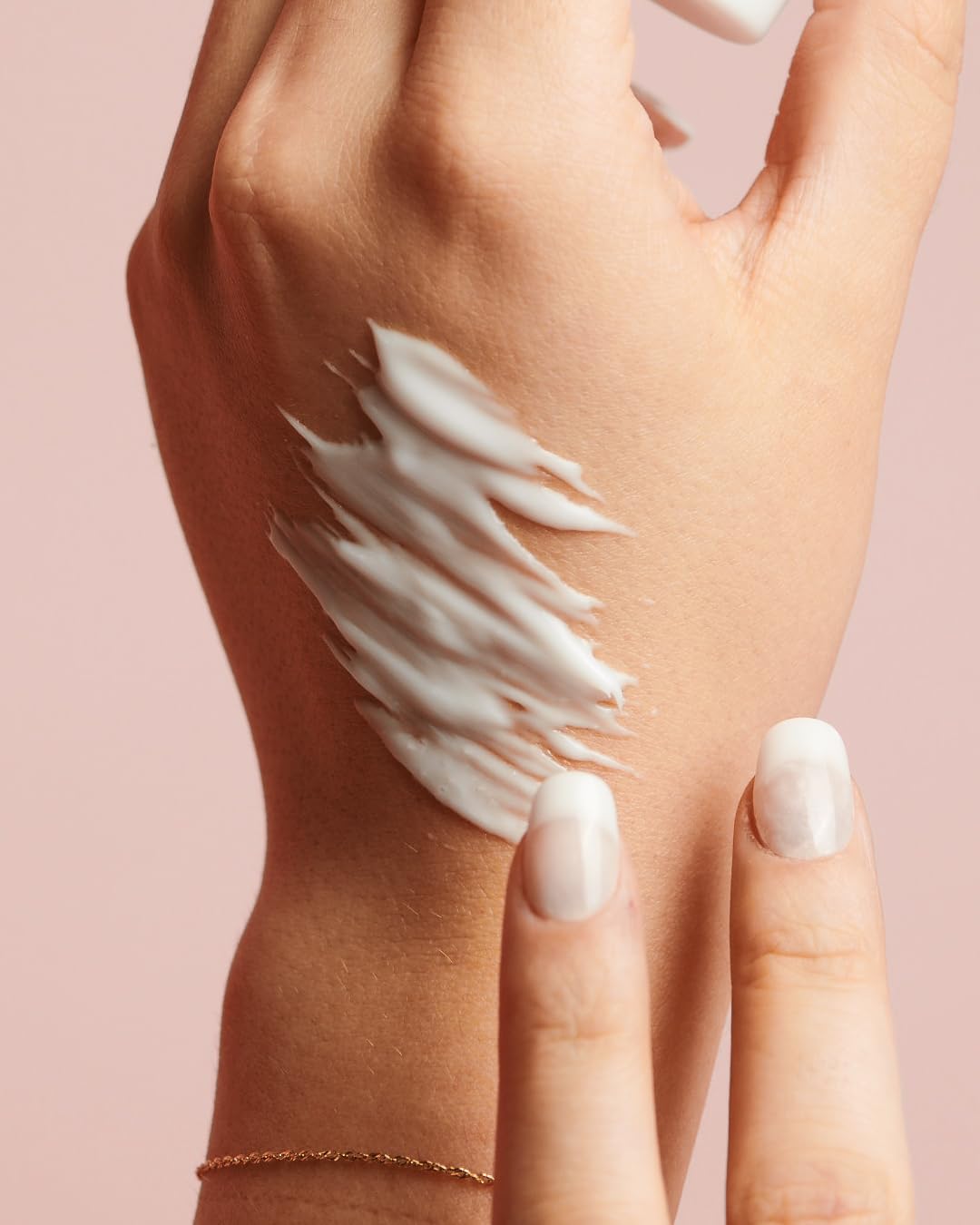 Onekind moisturizer under makeup on model, shows smoothing primer benefit