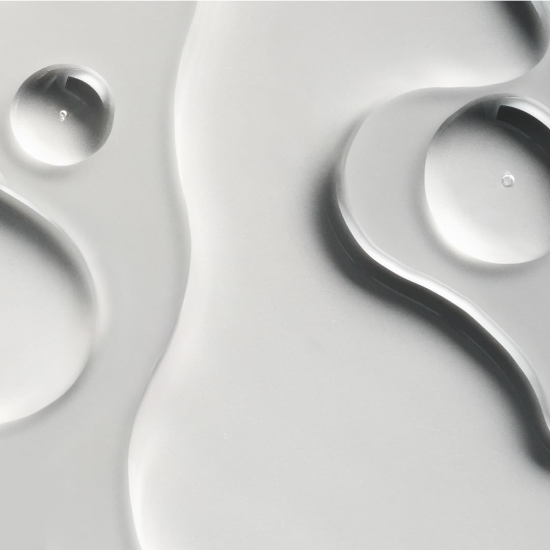 oneskin OS-01 application on scalp with drops, demonstrates targeted scalp care benefit
