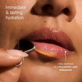 oneskin applying mask to lips demonstrating overnight hydration benefit