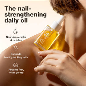 Onsen Secret dry oil texture close-up demonstrating quick-absorbing, non-greasy finish