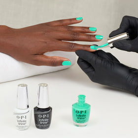OPI lifestyle beach mani showcasing long-wear shine in sunlight benefit