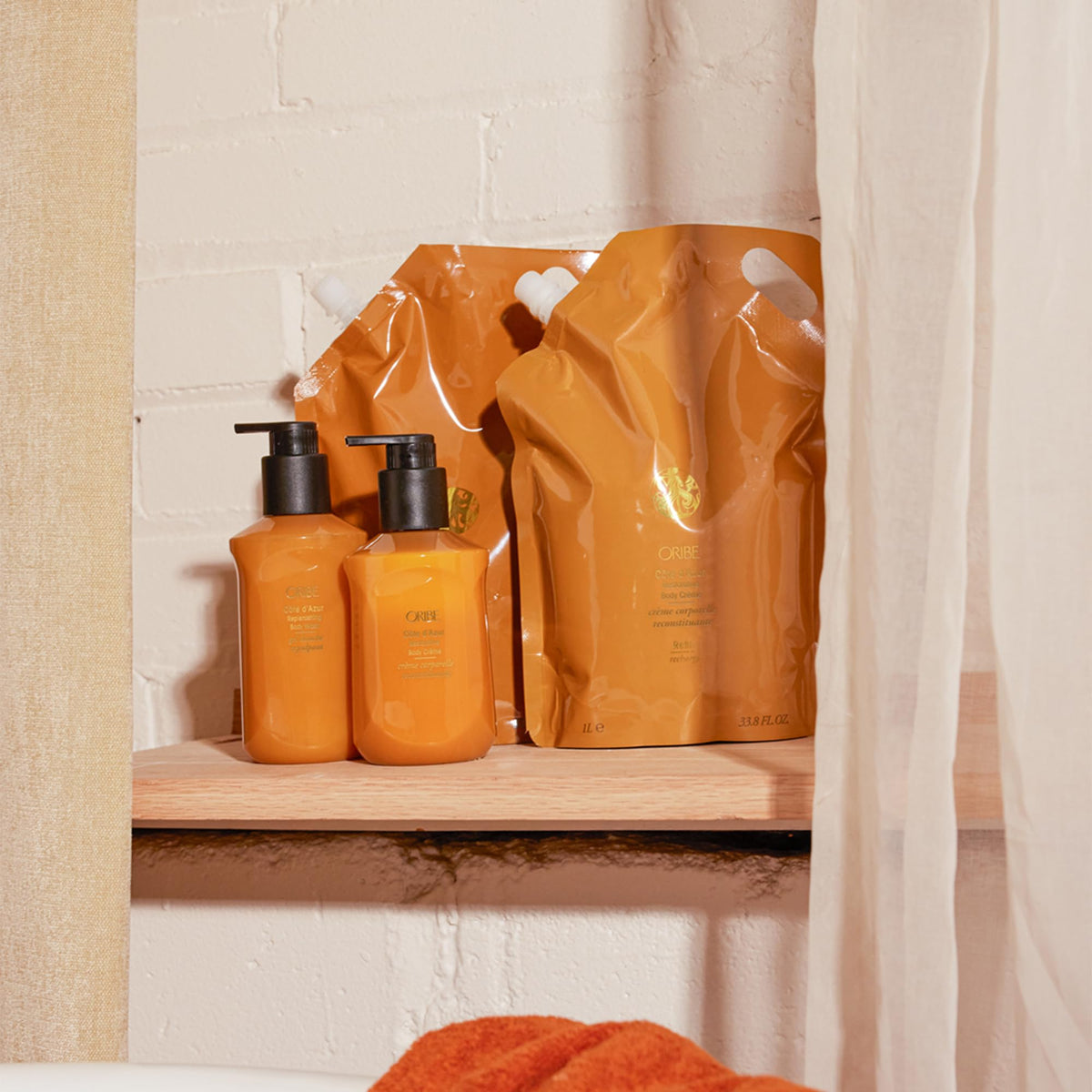 ORIBE eco-graphic on pouch emphasizing 71% less single-use plastic