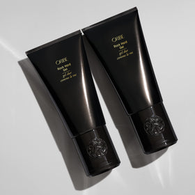 Oribe gel in hand demonstrating ease of application and precise styling