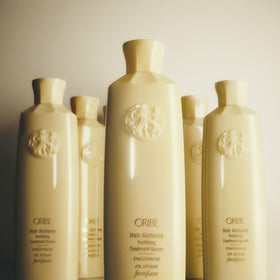 Oribe scent notes visual evoking Côte d’Azur fragrance and sensory benefit