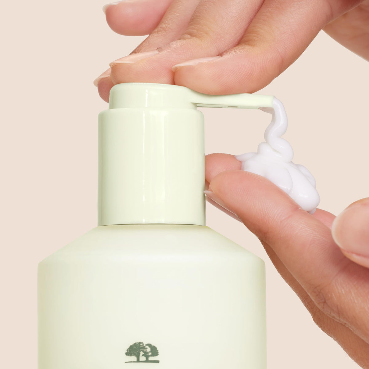 Origins Precipitation texture closeup illustrating lightweight, fast-absorbing lotion