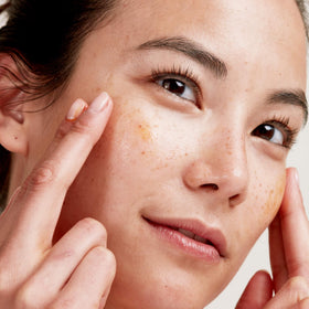 PAI SKINCARE fresh rosehip berries and leaves, shows botanical source and natural benefit