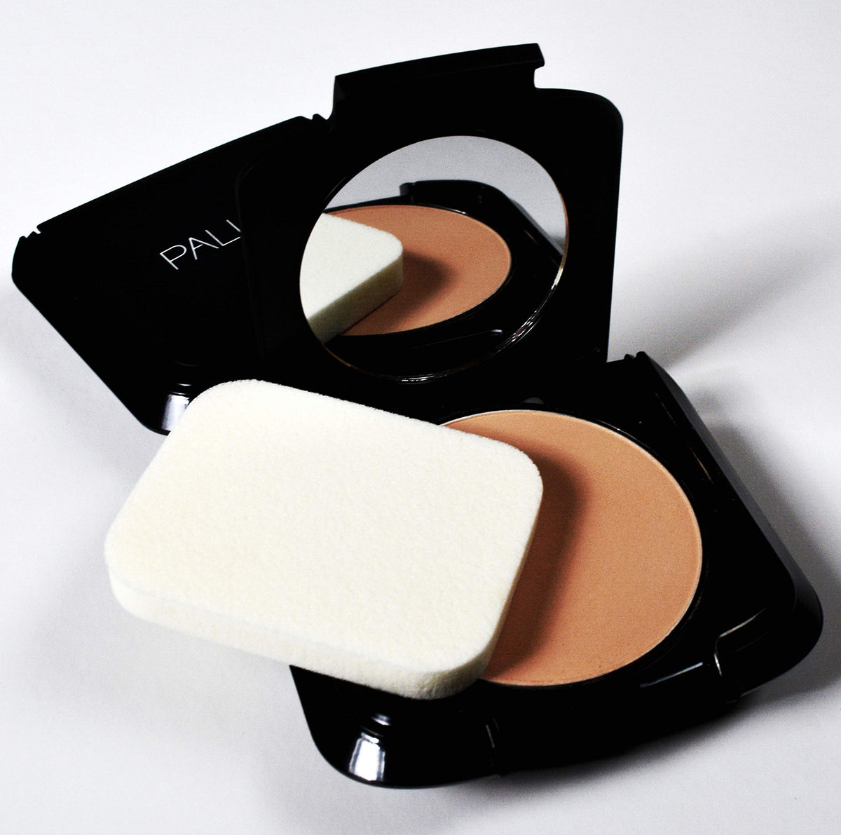 Palladio sponge close-up showing texture for smooth blending