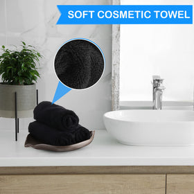 Panelee towel in use removing makeup gently to reduce friction and protect delicate skin