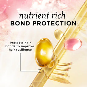 Pantene conditioner cream texture on fingertip for rich hydration