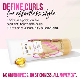 Pantene close-up of lotion texture highlighting lightweight hydration