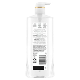 Pantene lifestyle model with voluminous hair illustrating visible body and long-lasting movement