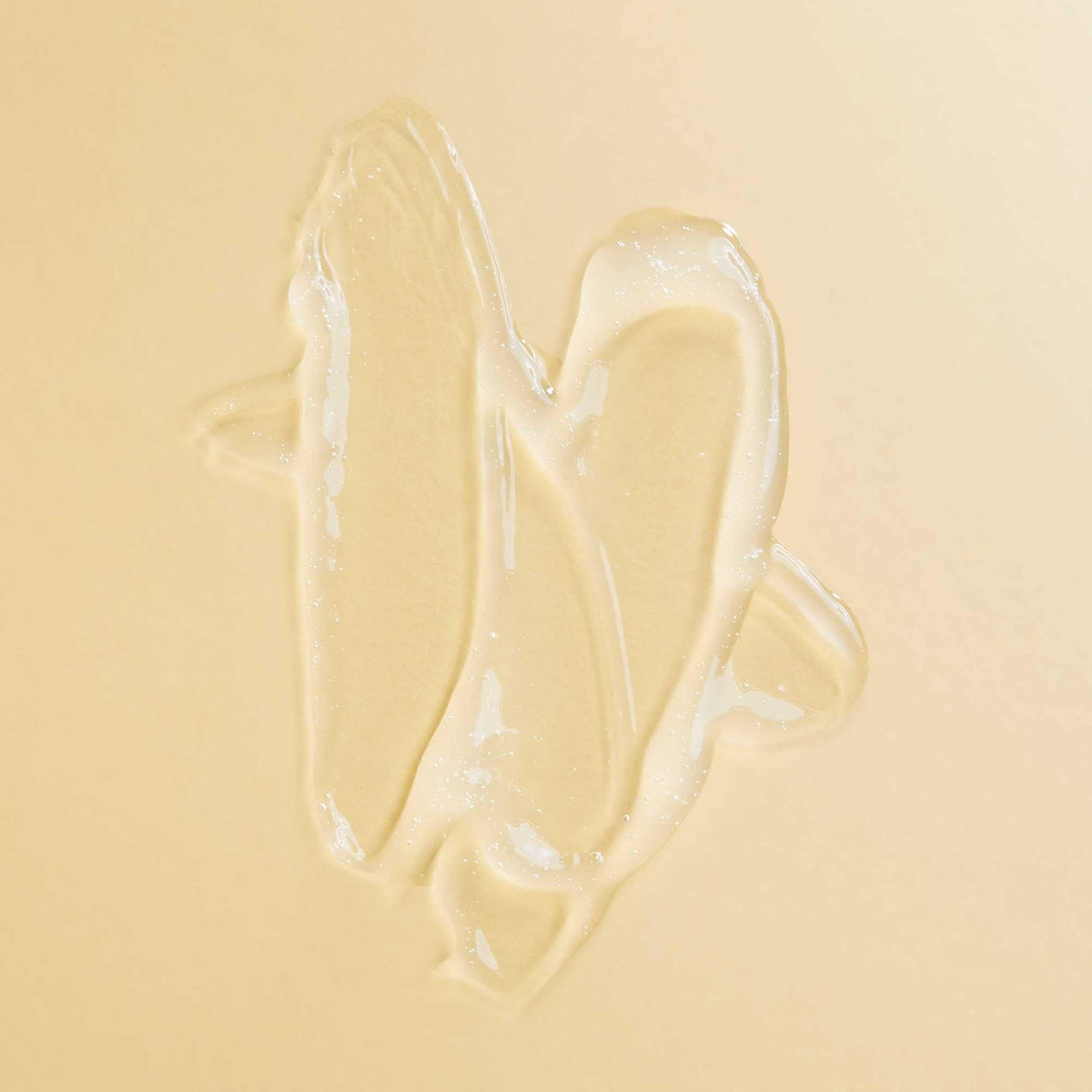 PATTERN hand applying serum to scalp showing relief and comfort benefit