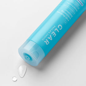 Paula's Choice exfoliant texture close-up dropper illustrating lightweight absorption