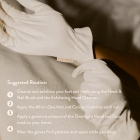 PAUME organic cotton label visible indicating gentle skin-friendly fabric