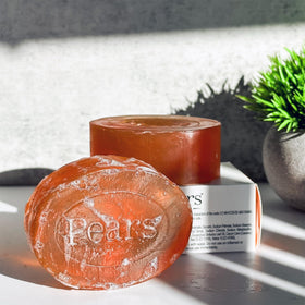 Pears lather on skin detail showing gentle cleansing and softness benefit