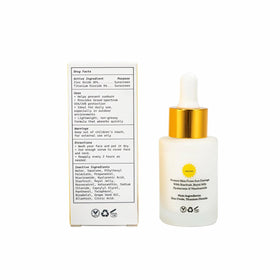 PELO Naturals drop of sunscreen on hand demonstrating easy dispensing and spreadability
