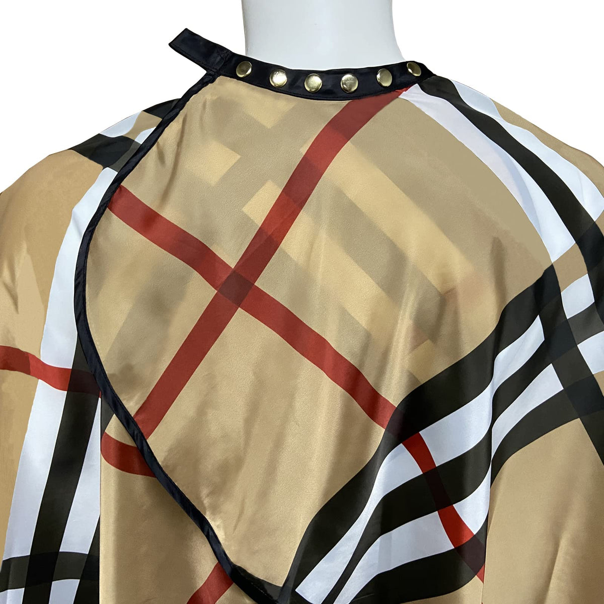 Pelocapa fabric texture highlighting waterproof layer and anti-static finish for easy cleanup