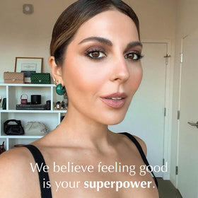Persona eyeliner application on model demonstrating long-wear definition