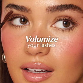 PERSONA curved precision brush close-up coating lashes for lift and even application