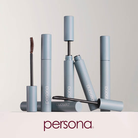 PERSONA mascara formula on wand illustrating smooth tubing texture