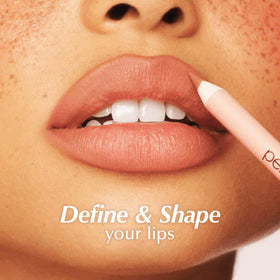 PERSONA mauve lip liner tip close-up demonstrating smooth glide