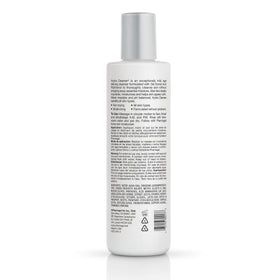 Pharmagel label close-up and pump showing instructions and ingredient focus for gentleness