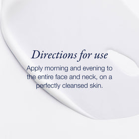 Phytomer 50 ml jar beside common items showing size and travel-friendly benefit
