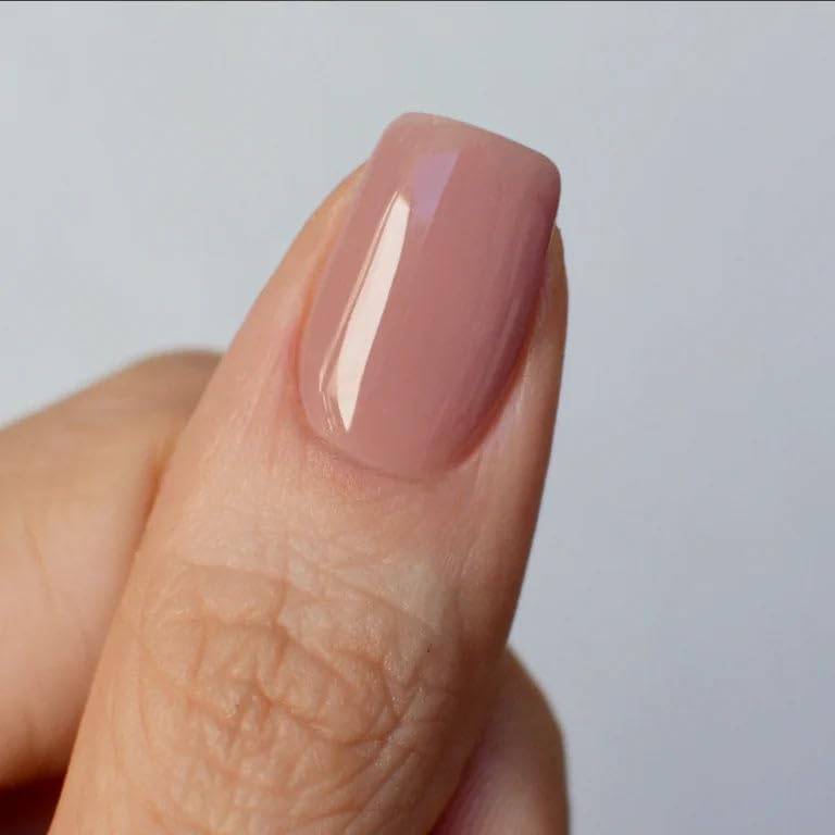 PINK MASK brush applying gel demonstrating smooth placement and precision