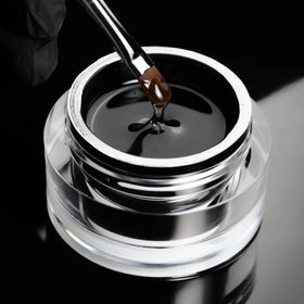 PINK MASK gel on brush during sculpting showing smooth pick-up and coverage benefit