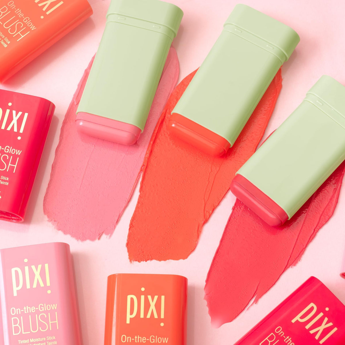 Pixi twist-up mechanism detail illustrating easy, mess-free application benefit