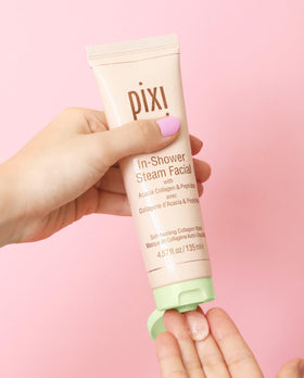 Pixi close-up of gel texture demonstrating smooth creamy-to-gel consistency