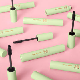 pixi ingredient highlight with bamboo and vitamin imagery benefit conditioning and fortifying
