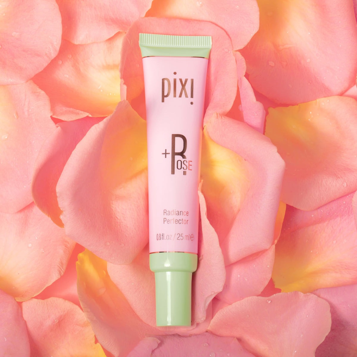 Pixi product applied to cheekbone to show glowing highlight effect