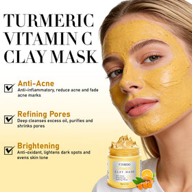 Pjordo turmeric mask texture close-up revealing smooth, spreadable formula for brightening