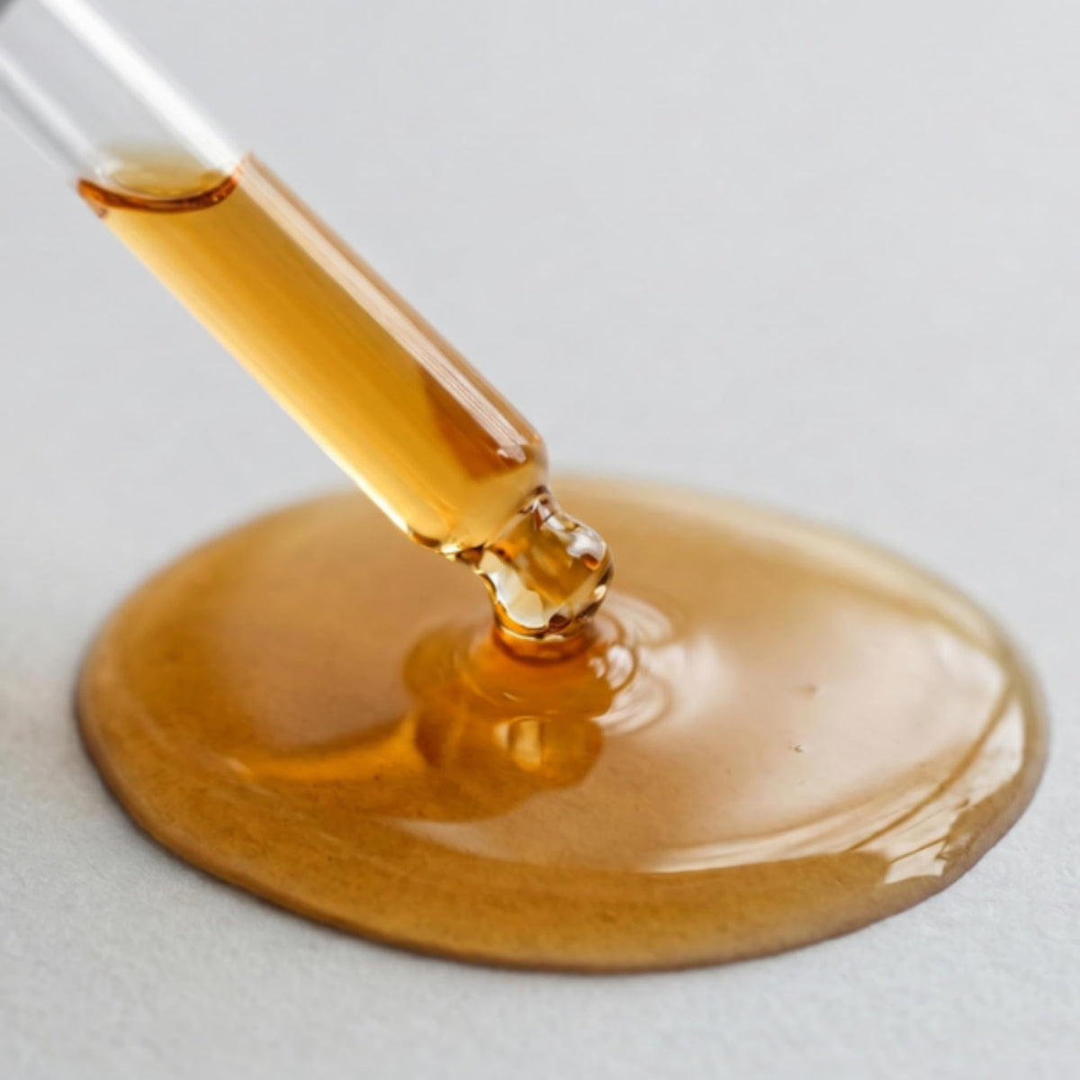 P'LAB ingredient label focusing on 76.5% mushroom extract and vegan collagen benefits