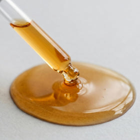 P'LAB ingredient label focusing on 76.5% mushroom extract and vegan collagen benefits