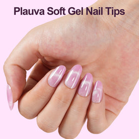 Plauva close-up of soft-gel cat eye texture highlighting reflective shimmer