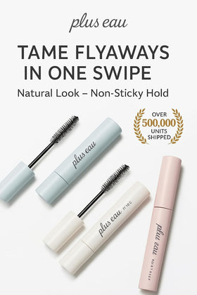 Plus eau in a purse ready for travel with mess-free, on-the-go benefit
