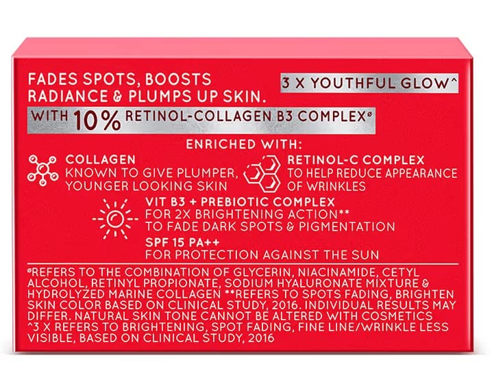 POND'S Age Miracle applied on hand displaying quick-absorbing hydration benefit