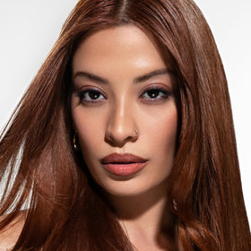 Pravana Vitamin E ingredient visual emphasizing nourishment and strengthening benefits