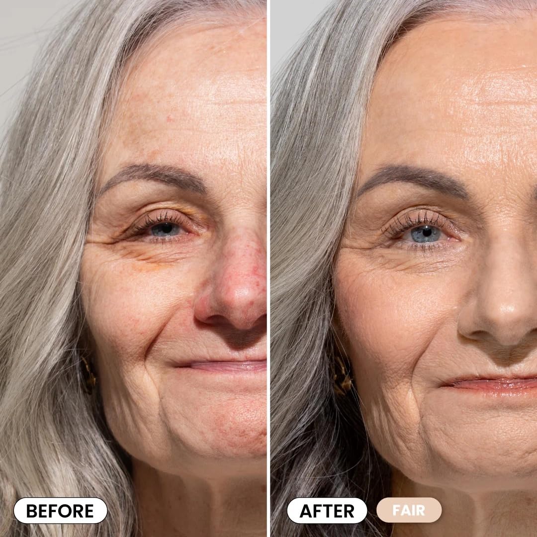 PRIME PROMETICS texture close-up displaying lightweight cream that blends smoothly into skin