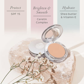PÜR MINERALS powder being applied with brush for buildable coverage
